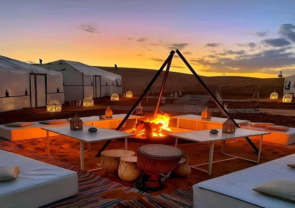 merzouga luxury camp and fire